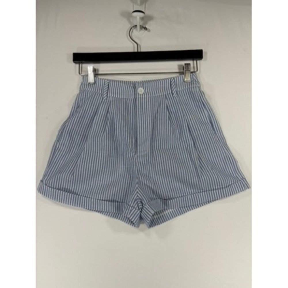 SHEIN Pinstripe Shorts Women Size S 4 Blue White Excellent Pleated Cuffed High